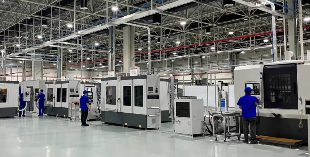 譚旭光：全力確保重慶員工防暑降溫、安全生產(chǎn)！